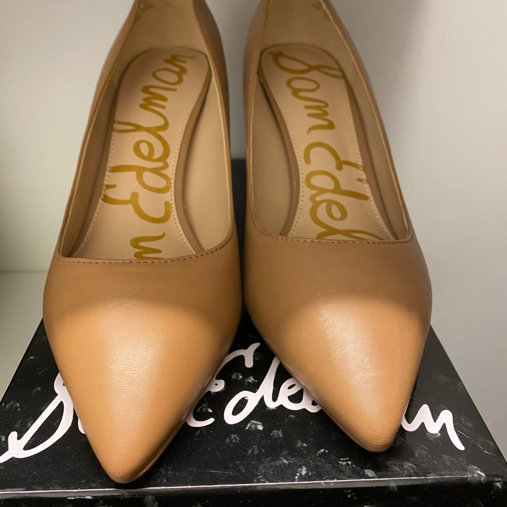 Shoes - Picture 2 of 3